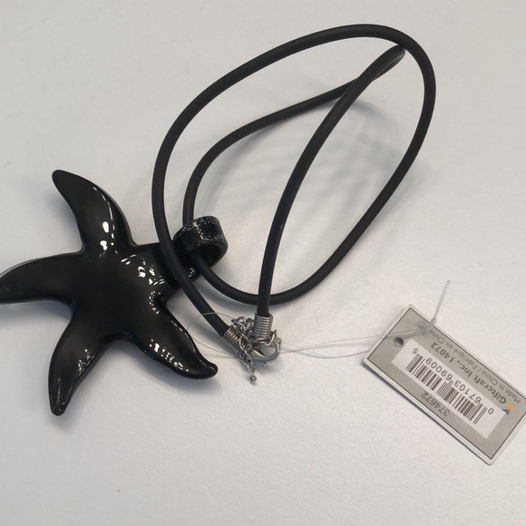 Starfish necklace - Picture 4 of 5